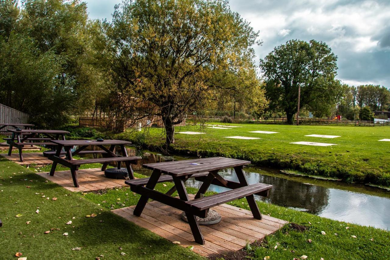 The George Inn Warminster Eksteriør bilde